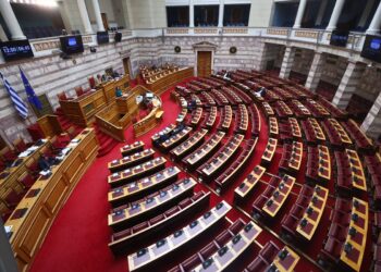 Στη Βουλή το νομοσχέδιο για την ενίσχυση των Συλλογικών Συμβάσεων Εργασίας