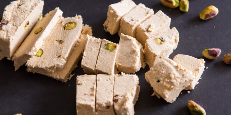 Εορτολόγιο: Ποιοι γιορτάζουν σήμερα 23 Φεβρουαρίου (Καθαρά Δευτέρα)