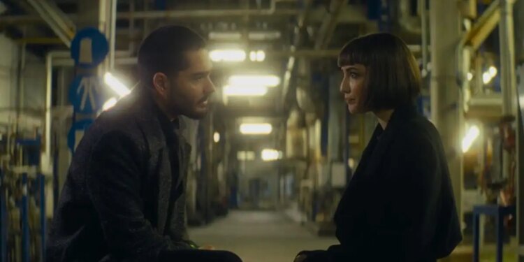 Το νέο βίντεο όπου πρωταγωνιστεί η κόρη της Μαίρης Μηλιαρέση, Σοφίνα Λαζαράκη