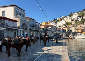 Αποστολή στην Ύδρα: Το newsit.gr στα γυρίσματα της ταινίας με τον Μπραντ Πιτ