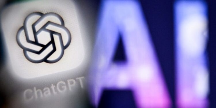 Μελέτη αποκαλύπτει τι συμβαίνει πραγματικά στον εγκέφαλό μας μετά από μόλις 4 μήνες χρήσης του ChatGPT