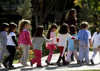 Επίδομα παιδιού Α21: Ξεκινούν οι πληρωμές της πρώτης δόσης – Πότε ανοίγει η πλατφόρμα