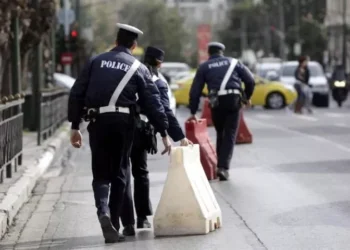 Αυξημένα μέτρα οδικής ασφάλειας σε όλη την Ελλάδα για τον εορτασμό της 25ης Μαρτίου