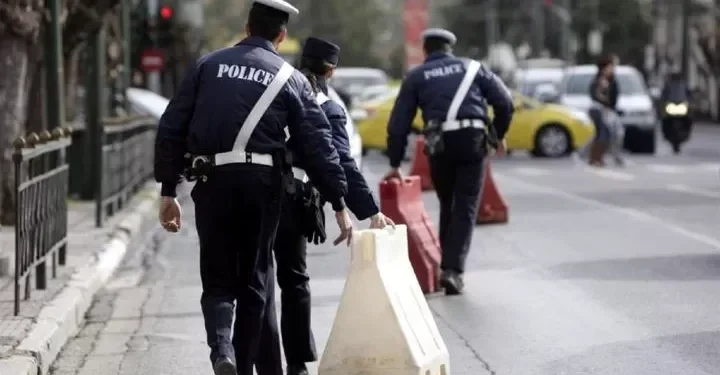 Αυξημένα μέτρα οδικής ασφάλειας σε όλη την Ελλάδα για τον εορτασμό της 25ης Μαρτίου