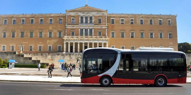 Αθήνα: 17 ηλεκτρικά λεωφορεία και 4 νέες γραμμές αλλάζουν τις μετακινήσεις