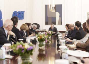 Ιδρύεται Ανώτατη Σχολή Παραστατικών Τεχνών: Πώς θα γίνεται η εισαγωγή και πότε ξεκινά - Τι αποφασίστηκε σε σύσκεψη στο Μέγαρο Μαξίμου
