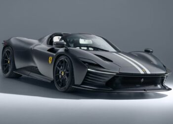 Μια μοναδική και σπάνια Ferrari Daytona SP3