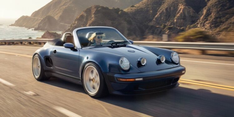 Η Singer λατρεύει τα αναδυόμενα φώτα ομίχλης