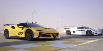 Η Ferrari SF90 XX τα βάζει με την Koenigsegg Regera 