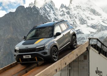 Το Jeep Avenger 4xe στο Χιονοδρομικό Κέντρο Παρνασσού 