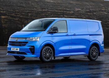 Volkswagen Transporter Pro S: Σπορ πινελιές στα επαγγελματικά