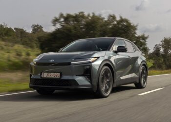 Toyota C-HR+: Ξεκινούν οι πωλήσεις στην Ελλάδα (+τιμές)