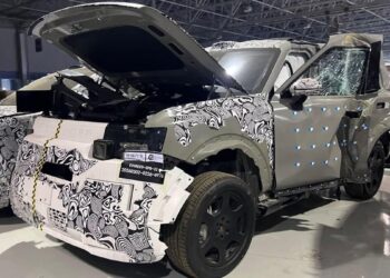 Αυτές είναι οι πρώτες εικόνες του νέου Freelander