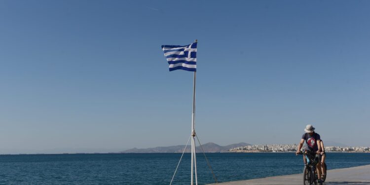 Καιρός: Συνεχίζονται οι ανοιξιάτικες ημέρες - Πότε έρχεται επιδείνωση με βροχές και ανέμους - ertnews.gr