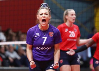 Ρήξη χιαστού υπέστη η Κακουράτου - www.ertsports.gr