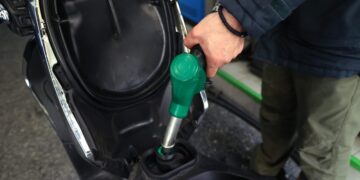 Νέες αυξήσεις στην τιμή των καυσίμων – Πάνω από 700 έλεγχοι σε πρατήρια