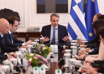 Η εισήγηση του Πρωθυπουργού στο Υπουργικό Συμβούλιο πριν από λίγο – Στα 920€ ο κατώτατος μισθός