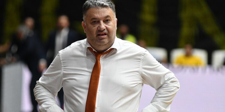 Νέος τεχνικός διευθυντής του Προμηθέα ο Γιατράς, πρώτος προπονητής ο Μπατής - www.ertsports.gr