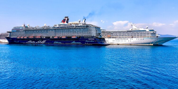 Αύξηση της κίνησης κρουαζιέρας στα ελληνικά λιμάνια το 2025