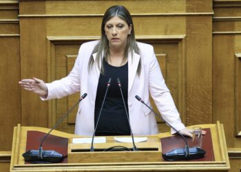 Σφοδρή κόντρα Γεωργιαδή - Κωνσταντοπούλου στη Βουλή για ένα κρακεράκι