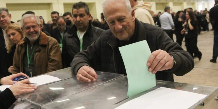 Συνέδριο ΠΑΣΟΚ: Πολιτική αλλαγή, ενότητα και προοπτική για τις επόμενες εκλογές – Αύριο τα αποτελέσματα για την εκλογή της Κεντρικής Επιτροπής