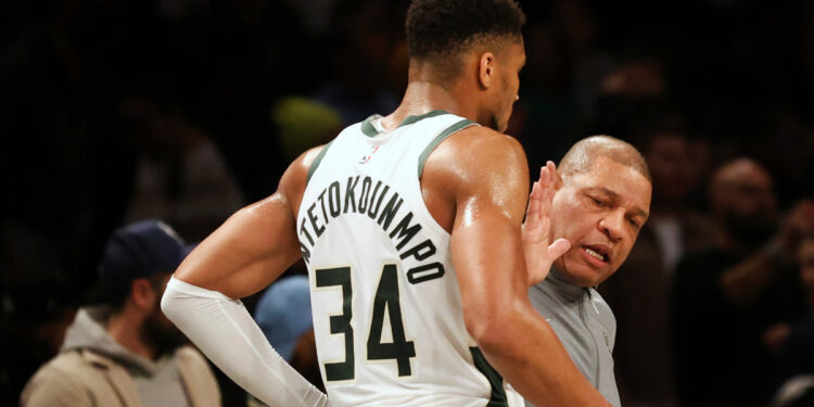 Δίχως Αντετοκούνμπο κόντρα στους Σπερς θα αγωνιστούν οι Μπακς - www.ertsports.gr