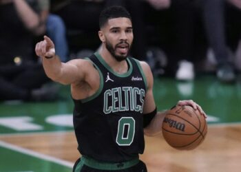 Η μεγάλη στιγμή για τους Σέλτικς έφτασε: Ο Τέιτουμ επιστρέφει στο παρκέ - www.ertsports.gr