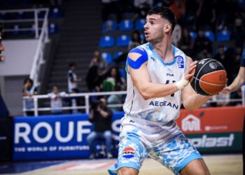 Καράμπελας: «Ο πρωταρχικός στόχος ήταν η παραμονή, αλλά γιατί να μην κοιτάζουμε ψηλότερα;» - www.ertsports.gr