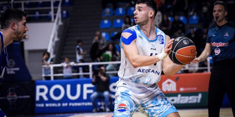 Καράμπελας: «Ο πρωταρχικός στόχος ήταν η παραμονή, αλλά γιατί να μην κοιτάζουμε ψηλότερα;» - www.ertsports.gr