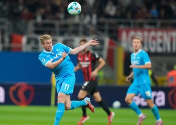 Επιστρέφει ο Ντε Μπρόινε, χαμόγελα στη Νάπολι - www.ertsports.gr