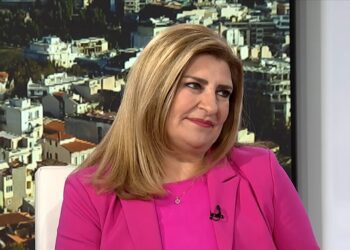 Ε. Λιακούλη στο ΕΡΤnews Radio 105,8: Σαφές το μήνυμα από την εκλογή Συνέδρων, ότι οι ελπίδες του κόσμου στρέφονται προς το ΠΑΣΟΚ