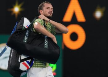 Μεντβέντεφ: «Εδώ φυσικά η κατάσταση είναι ασυνήθιστη, αλλά το μόνο που συμβαίνει είναι πως είναι κλειστός ο εναέριος χώρος» - www.ertsports.gr