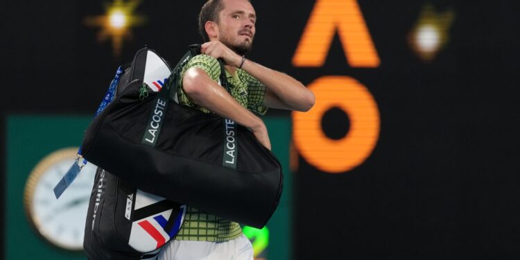 Μεντβέντεφ: «Εδώ φυσικά η κατάσταση είναι ασυνήθιστη, αλλά το μόνο που συμβαίνει είναι πως είναι κλειστός ο εναέριος χώρος» - www.ertsports.gr