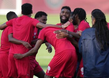 Η μάχη των διηπειρωτικών playoffs - www.ertsports.gr