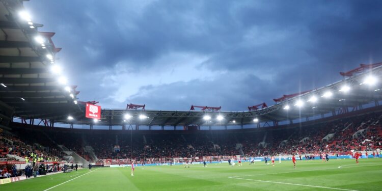 Πρόστιμα σε Ολυμπιακό, Παναθηναϊκό, ΠΑΟΚ και Άρη - www.ertsports.gr