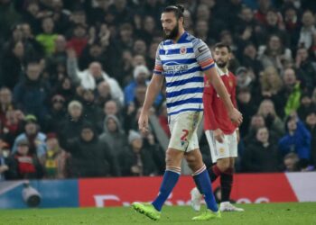 Παίκτης-προπονητής σε ομάδα 6ης κατηγορίας ο Κάρολ - www.ertsports.gr