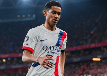 "Δένει" Μαγιουλού η Παρί - www.ertsports.gr