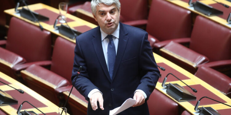 Εκτός Κ.Ο. του ΠΑΣΟΚ ο Οδ. Κωνσταντινόπουλος – «Η διαγραφή τελευταίο καταφύγιο φοβικής ηγεσίας» απαντά ο Bουλευτής