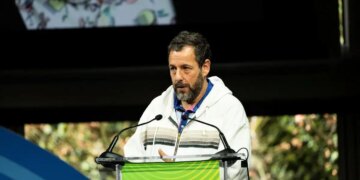 Ο Άνταμ Σάντλερ ήταν ο πιο ακριβοπληρωμένος ηθοποιός του Χόλιγουντ το 2025 με 48 εκατ. δολάρια