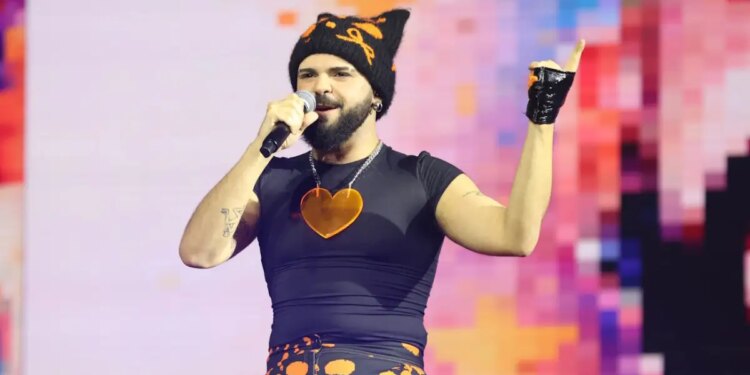 Akylas: Επέστρεψε από τη Φινλανδία με πυώδη αμυγδαλίτιδα