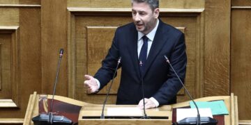 «Προ ημερησίας» για το Κράτος Δικαίου ζητά ο Νίκος Ανδρουλάκης