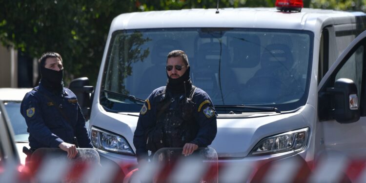 Υπ’ ατμόν οι Αρχές Ασφαλείας: Αυξάνονται τα μέτρα σε εκατοντάδες στόχους σε Αθήνα και υπόλοιπη Ελλάδα - ertnews.gr