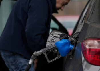 Η Κροατία επιβάλλει πλαφόν στις τιμές των καυσίμων