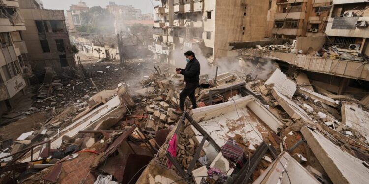 Μάρτιος και «Μαύροι Κύκνοι»: Πόσο θα κοστίσει ο πόλεμος στις αγορές και γιατί η Ελλάδα προβάλλει ισχυρές άμυνες