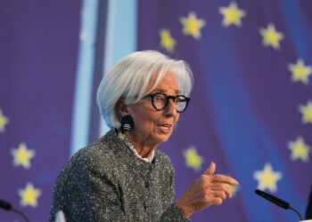 Έκκληση Λαγκάρντ για τη λήψη μέτρων για την ενίσχυση της οικονομίας - Τα σενάρια για ΑΕΠ και πληθωρισμό