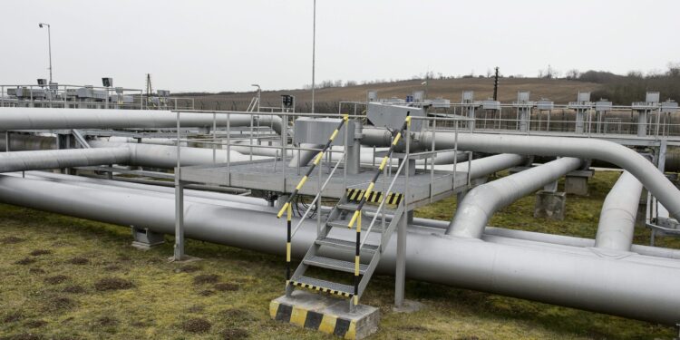 Επαναλειτουργεί, μετά από 13 χρόνια ο αγωγός πετρελαίου Θεσσαλονίκης-Σκοπίων