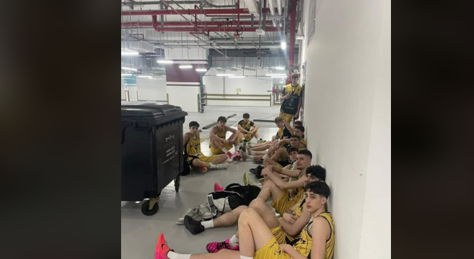 Εγκλωβισμένη στο Αμπού Ντάμπι η ομάδα μπάσκετ Κ18 του Άρη