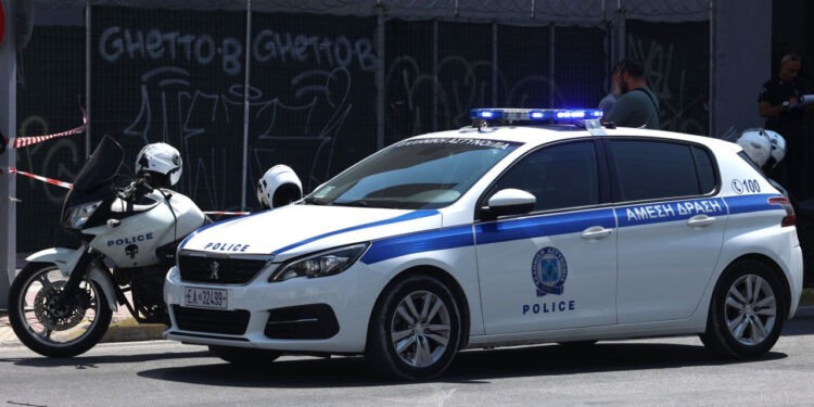 Μαρούσι: 4χρονο κοριτσάκι βρέθηκε να περιπλανιέται μόνο του – Συνελήφθησαν οι γονείς του