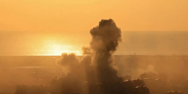 Το Ισραήλ βομβαρδίζει συνοικία της Βηρυτού, «προπύργιο» της Χεζμπολάχ