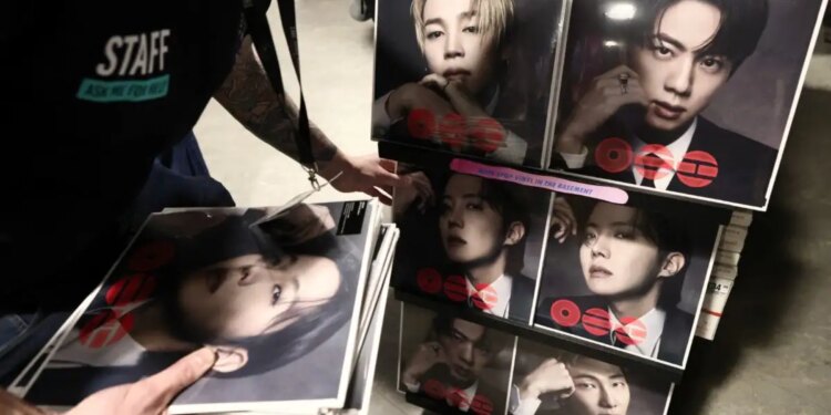 Περίπου 260.000 θαυμαστές στη Σεούλ για τη μεγάλη επιστροφή των BTS 